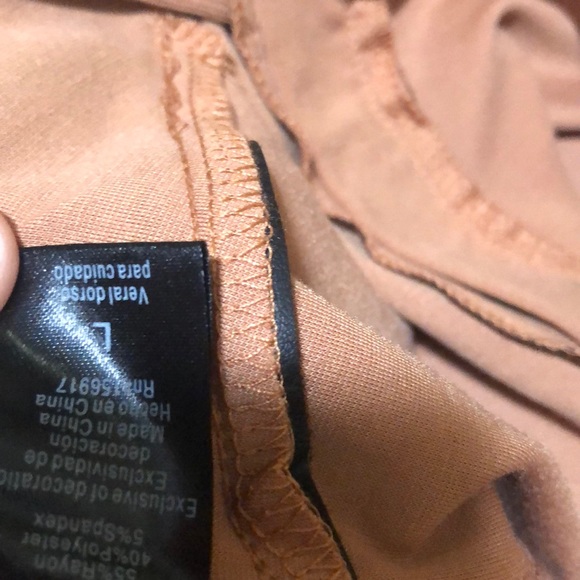 Women,s pent size L - Picture 15 of 15